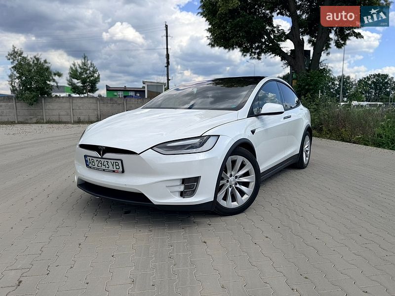 Tesla Model X 2017