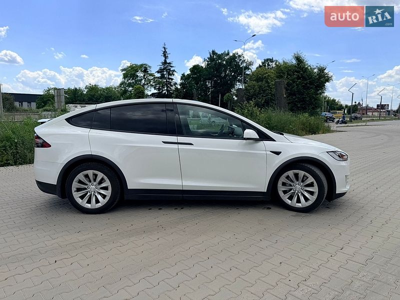 Внедорожник / Кроссовер Tesla Model X 2017 в Виннице