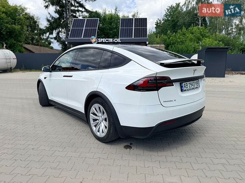 Внедорожник / Кроссовер Tesla Model X 2017 в Виннице