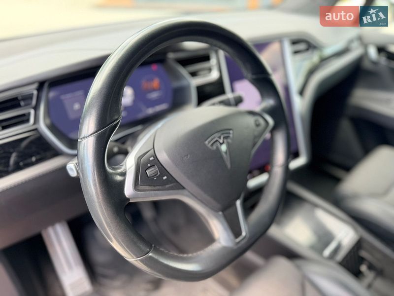 Внедорожник / Кроссовер Tesla Model X 2017 в Виннице