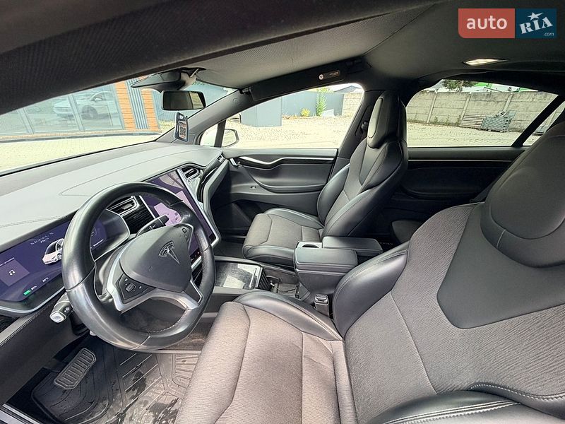 Внедорожник / Кроссовер Tesla Model X 2017 в Виннице