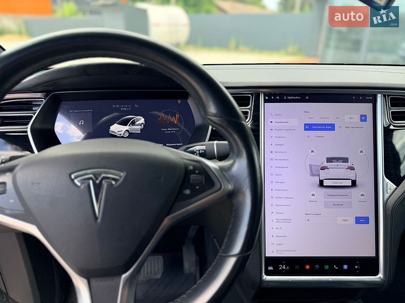 Внедорожник / Кроссовер Tesla Model X 2017 в Виннице