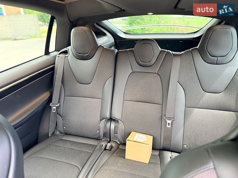 Внедорожник / Кроссовер Tesla Model X 2017 в Виннице