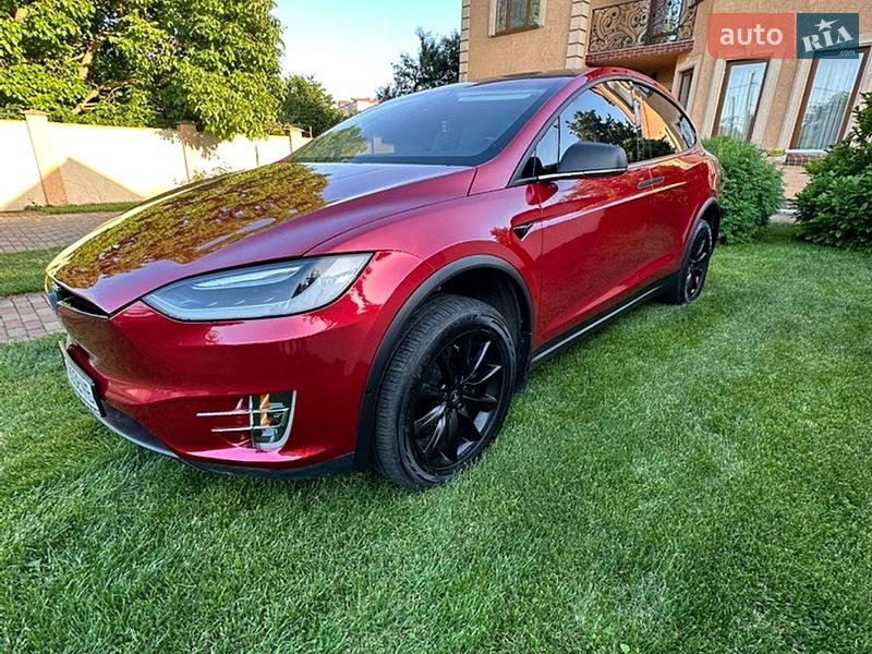 Tesla Model X 2016