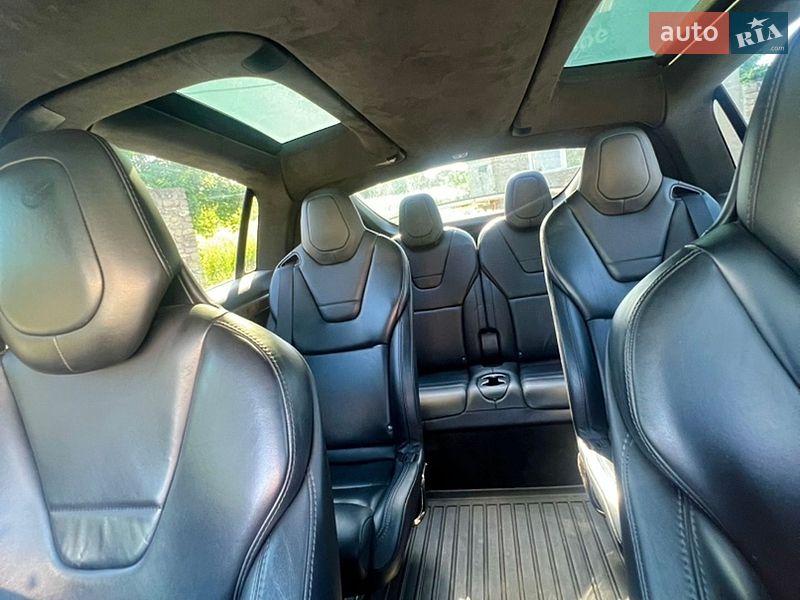 Внедорожник / Кроссовер Tesla Model X 2017 в Хмельницком