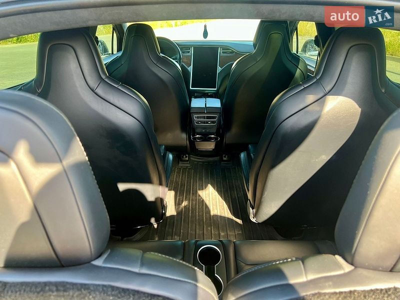 Внедорожник / Кроссовер Tesla Model X 2017 в Хмельницком