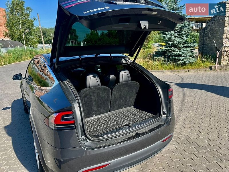 Внедорожник / Кроссовер Tesla Model X 2017 в Хмельницком