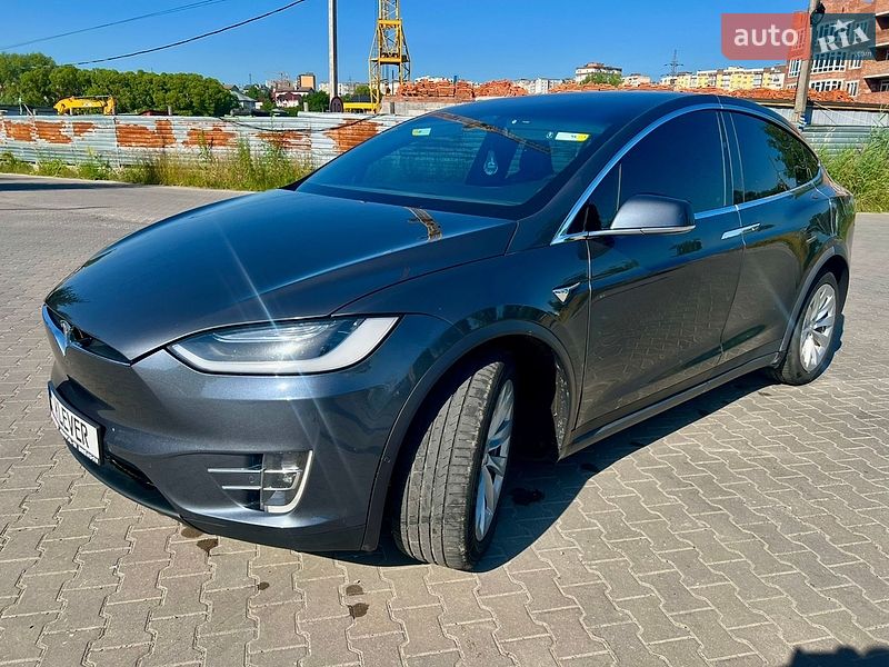 Внедорожник / Кроссовер Tesla Model X 2017 в Хмельницком