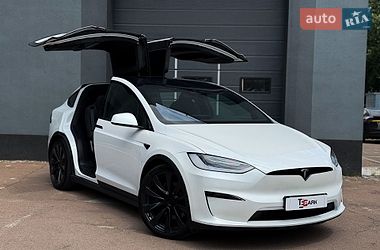 Tesla Model X  2023