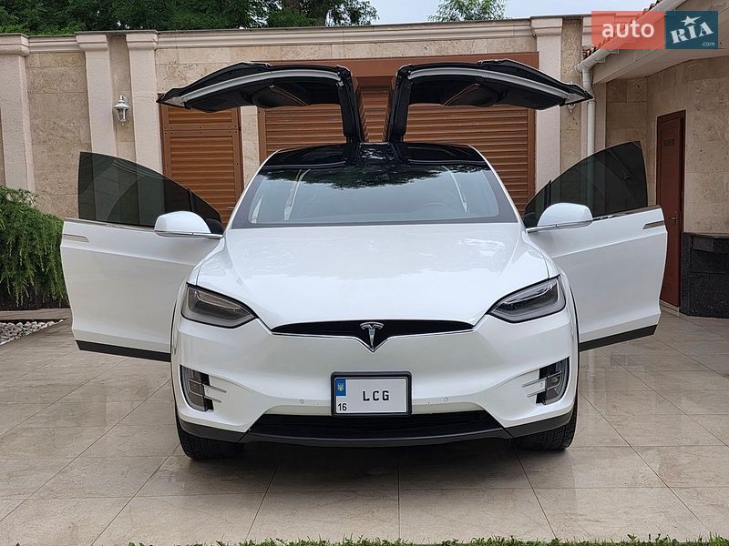 Tesla Model X 2017