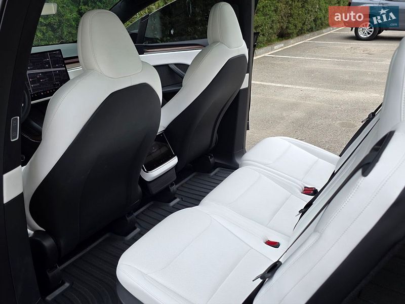 Внедорожник / Кроссовер Tesla Model X 2023 в Днепре