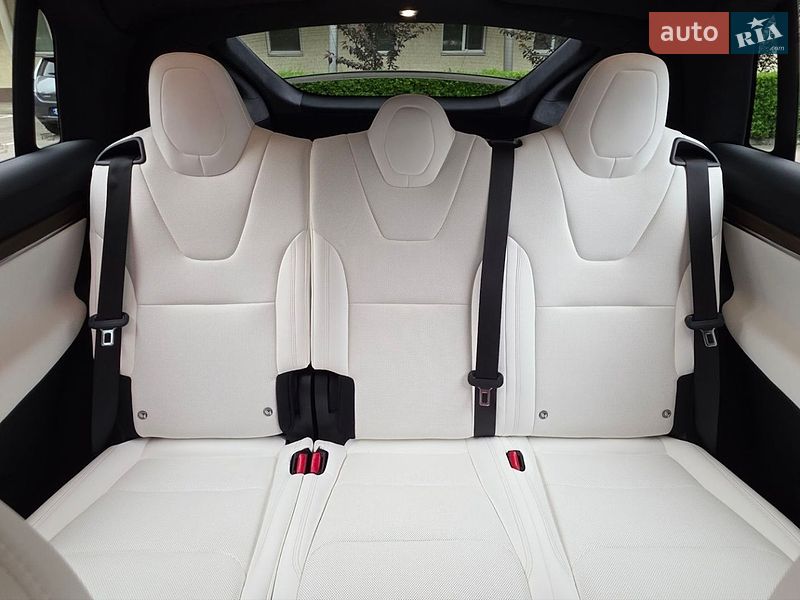Внедорожник / Кроссовер Tesla Model X 2023 в Днепре
