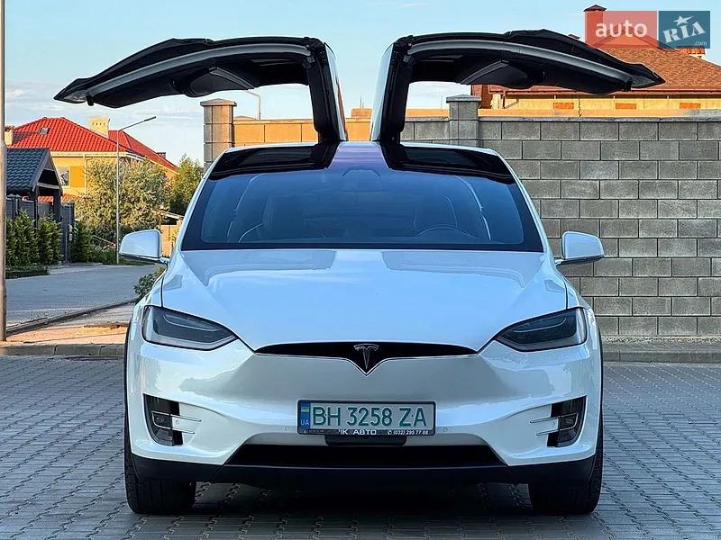 Tesla Model X