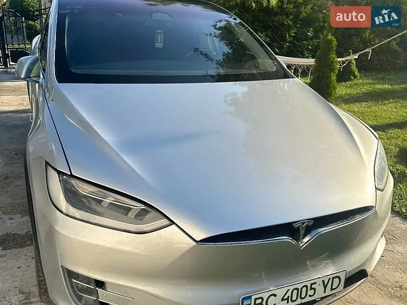 Tesla Model X