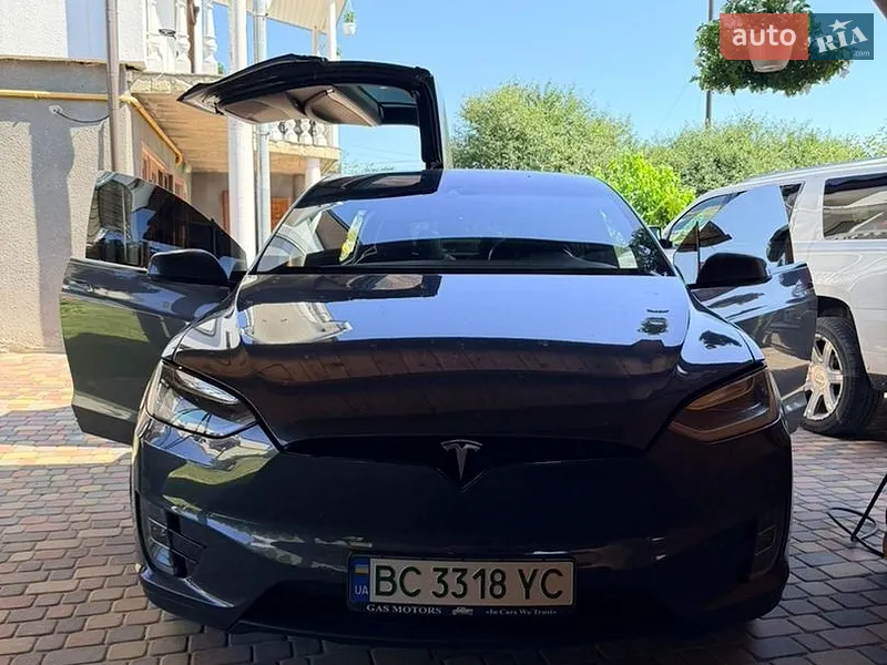 Tesla Model X