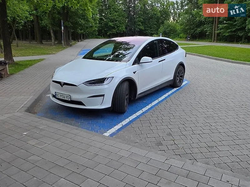 Tesla Model X