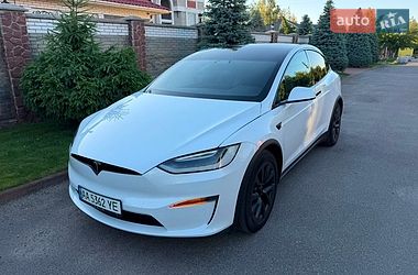 Tesla Model X  2022