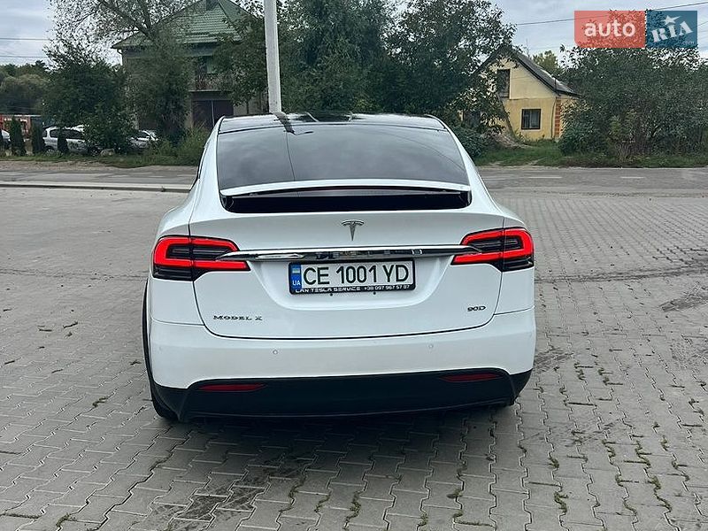 Внедорожник / Кроссовер Tesla Model X 2016 в Черновцах
