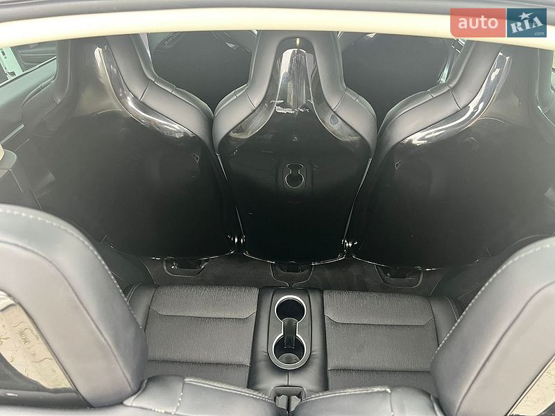 Внедорожник / Кроссовер Tesla Model X 2016 в Черновцах
