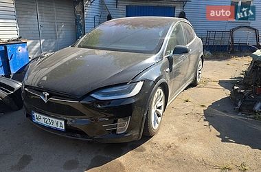 Tesla Model X  2017