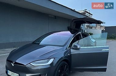 Tesla Model X  2019