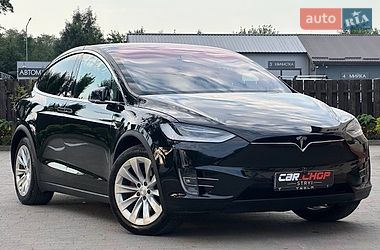 Tesla Model X  2019