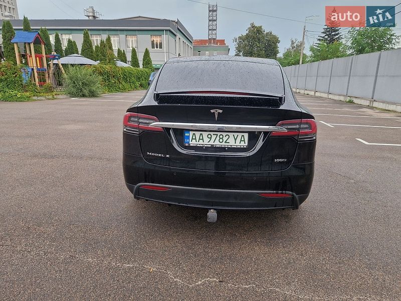 Внедорожник / Кроссовер Tesla Model X 2016 в Киеве