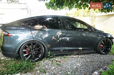 Внедорожник / Кроссовер Tesla Model X 2018 в Харькове
