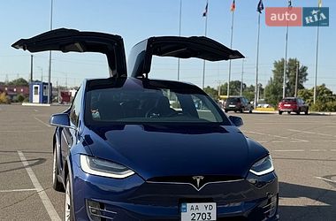 Внедорожник / Кроссовер Tesla Model X 2020 в Киеве