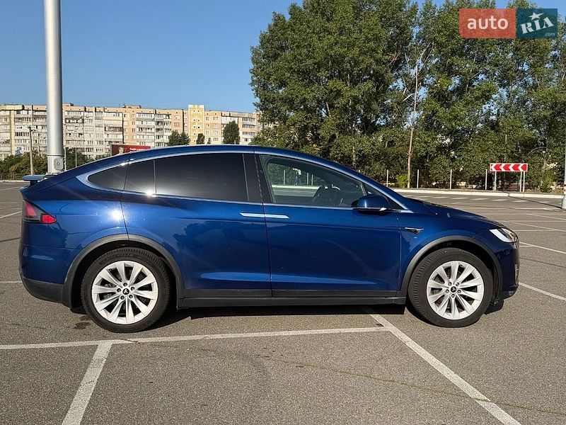 Внедорожник / Кроссовер Tesla Model X 2020 в Киеве