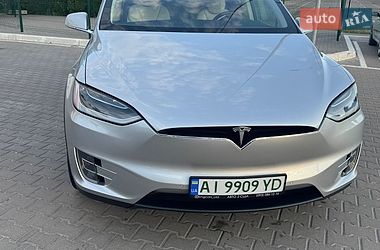 Tesla Model X  2018