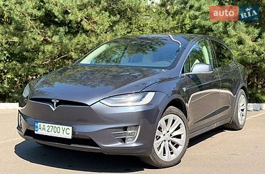 Tesla Model X  2018