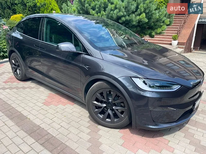 Tesla Model X