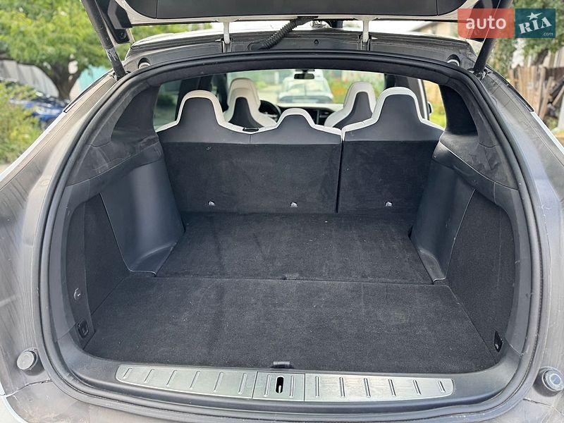 Внедорожник / Кроссовер Tesla Model X 2019 в Харькове