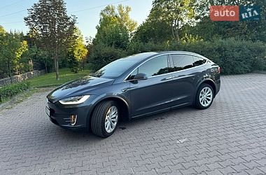 Tesla Model X 2017