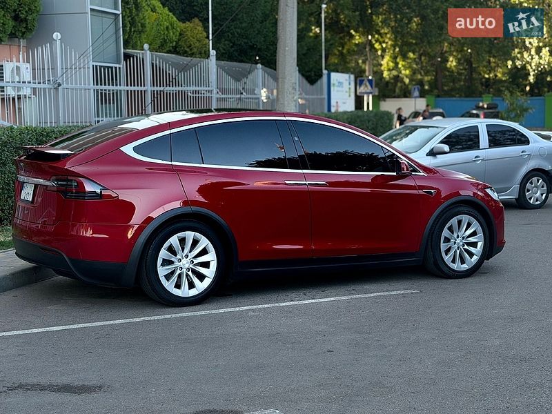 Позашляховик / Кросовер Tesla Model X 2018 в Одесі