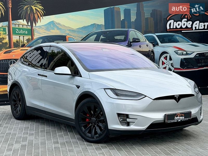 Tesla Model X 2018