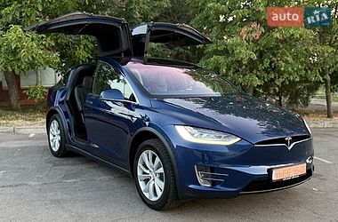 Tesla Model X  2017