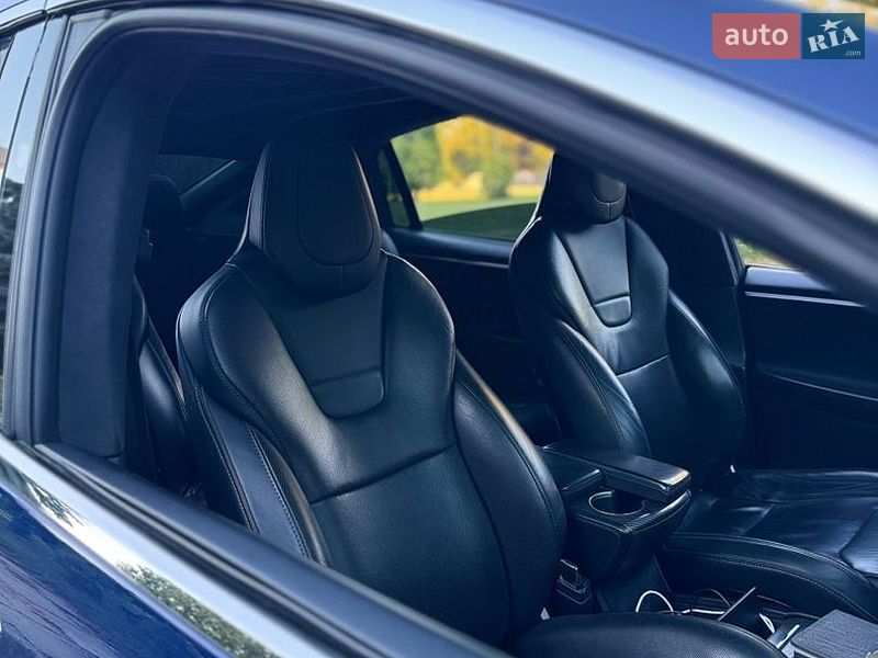 Внедорожник / Кроссовер Tesla Model X 2016 в Житомире