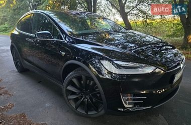 Tesla Model X  2020