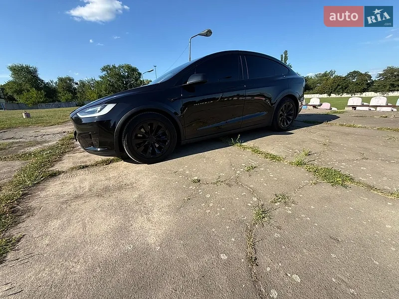 Tesla Model X