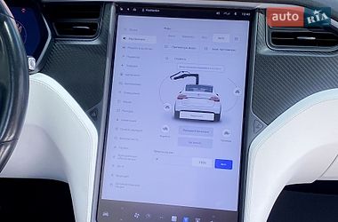 Внедорожник / Кроссовер Tesla Model X 2019 в Киеве