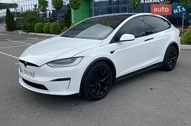 Tesla Model X  2021