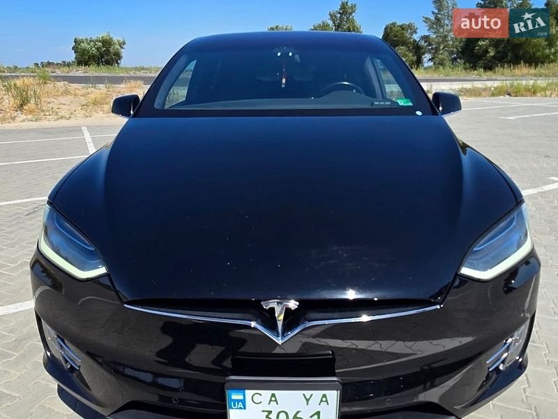 Внедорожник / Кроссовер Tesla Model X 2018 в Черкассах