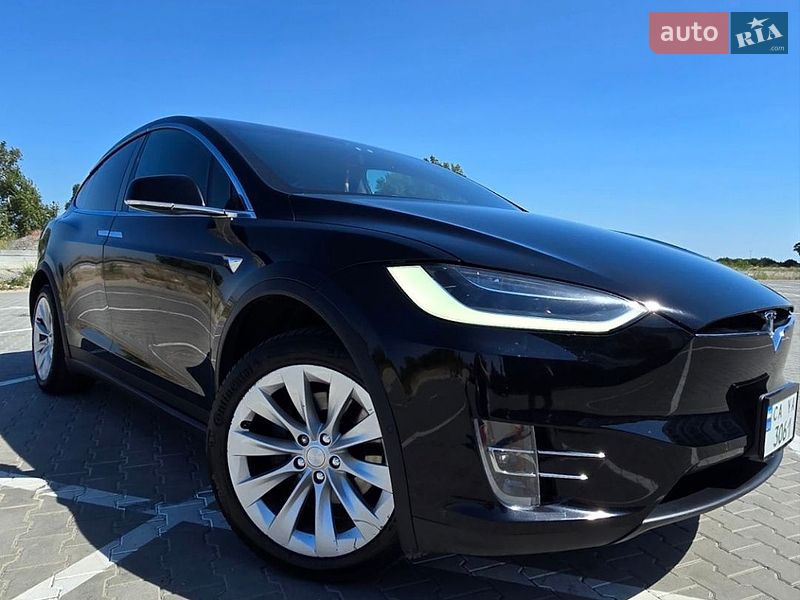 Внедорожник / Кроссовер Tesla Model X 2018 в Черкассах