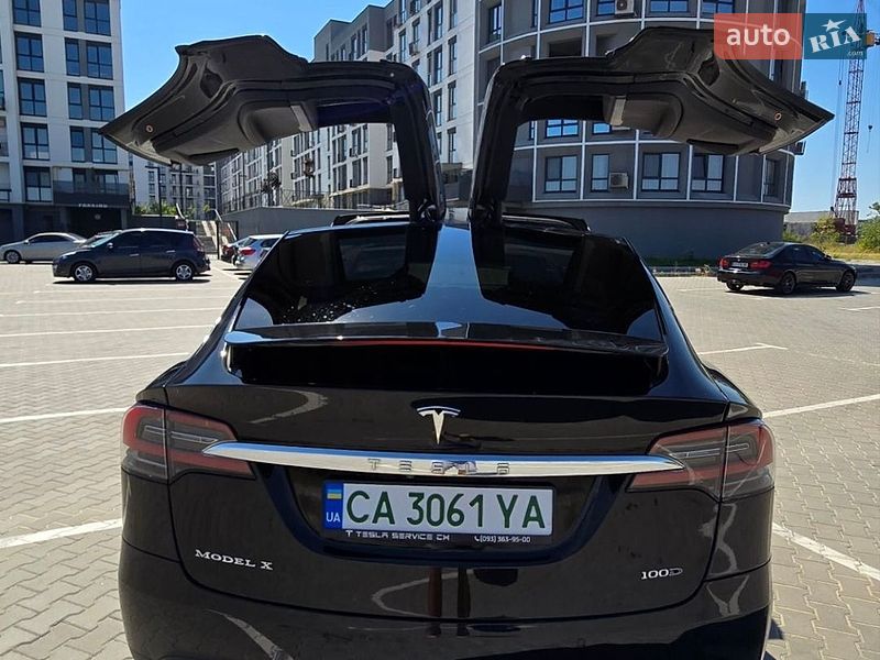 Внедорожник / Кроссовер Tesla Model X 2018 в Черкассах