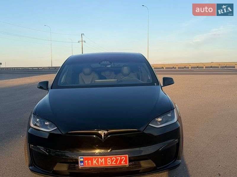 Tesla Model X 2023