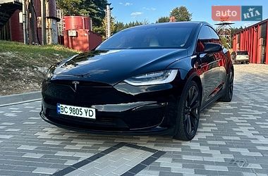 Tesla Model X 2023