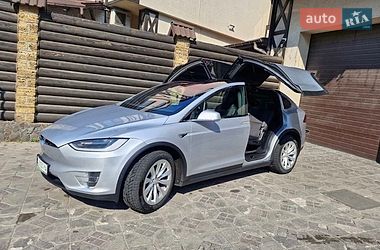 Tesla Model X  2018
