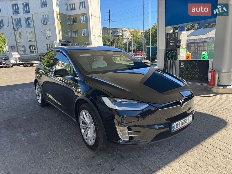 Внедорожник / Кроссовер Tesla Model X 2017 в Одессе